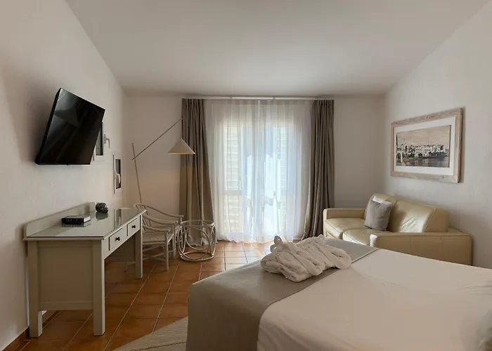 Cadaques Hotels