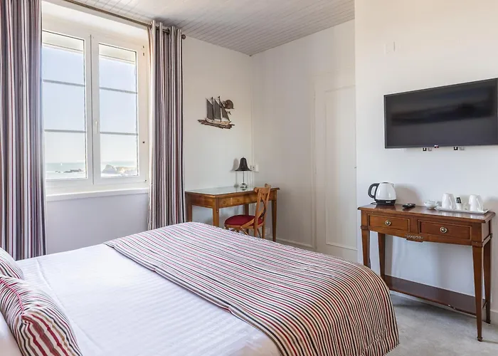 Hotel De La Pointe Du Grouin