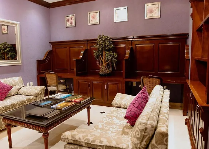 Hotel Plaza Colonial