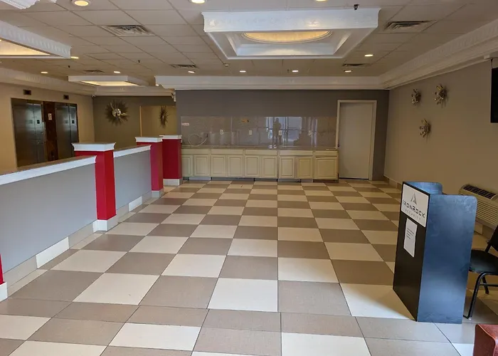 Ramada By Wyndham East Orange
