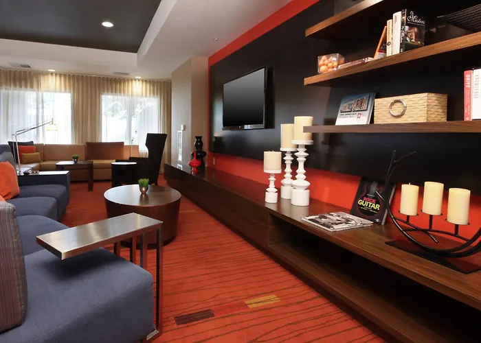Salinas Beach hotels