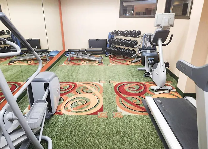 Country Inn & Suites By Radisson, Tyler University Area
