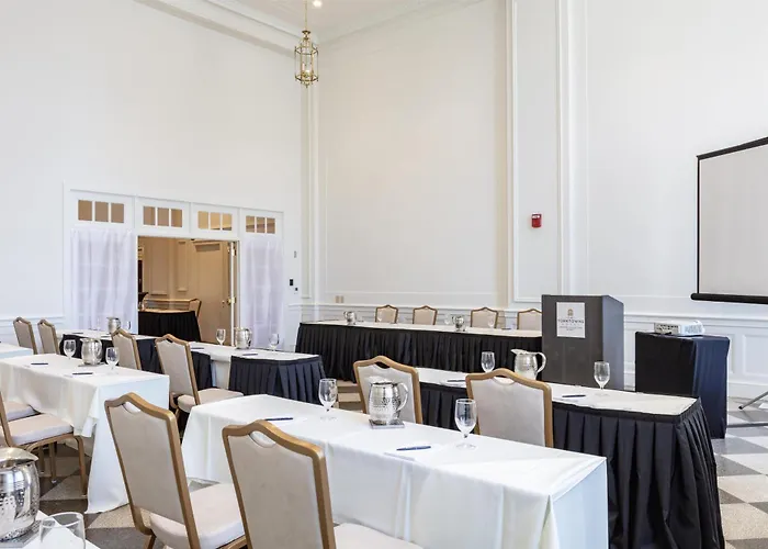 The Yorktowne Hotel, Tapestry Collection By Hilton