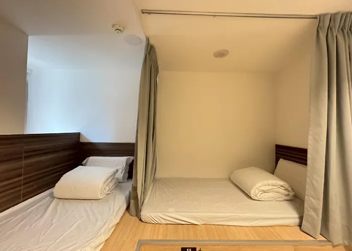 Fooyee Hotel - Taichung Train Station