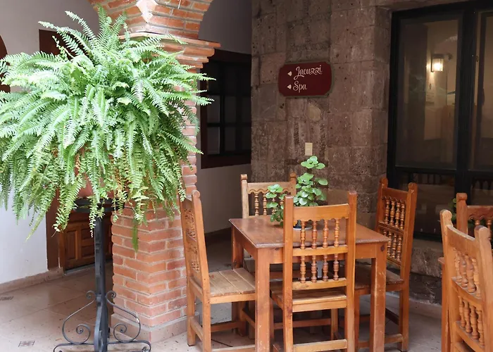 Hotel Casa De Vino
