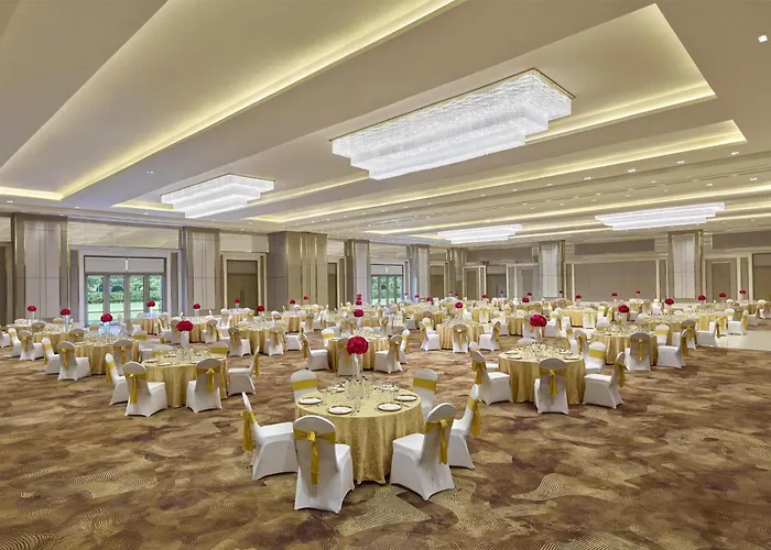 Doubletree By Hilton Agra