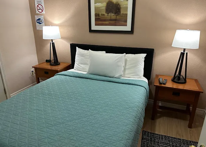 Lakeview Resort Motel