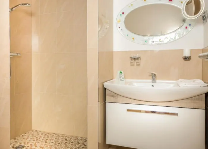 Central Suites