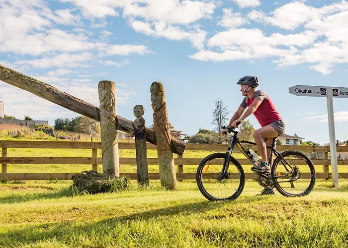 Twin Coast Adventures Motel & Cycle Hire