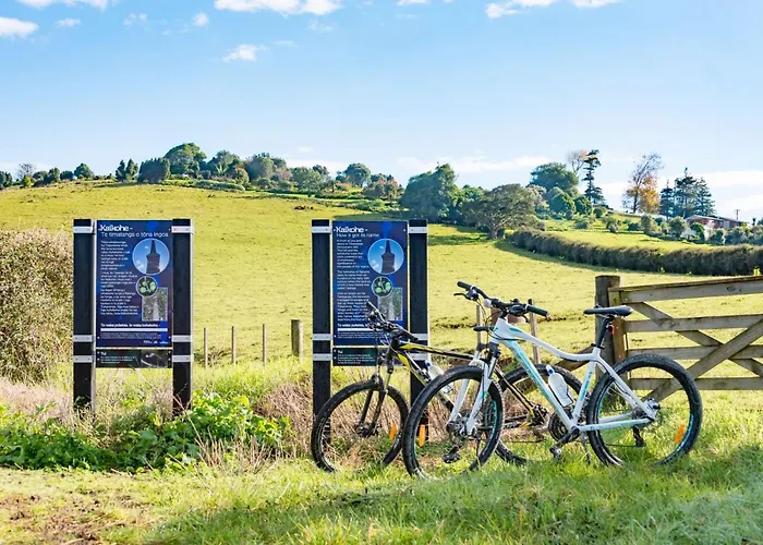 Twin Coast Adventures Motel & Cycle Hire
