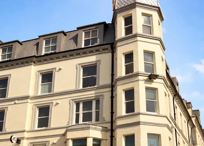 The New Alexandra Hotel