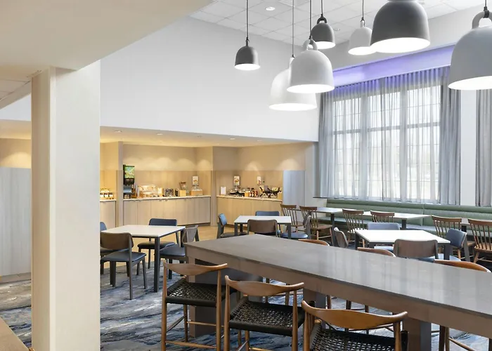 Fairfield Inn & Suites By Marriott Cape Cod Hyannis
