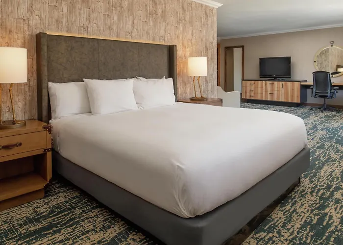 Edgewater Missoula, Tapestry Collection By Hilton