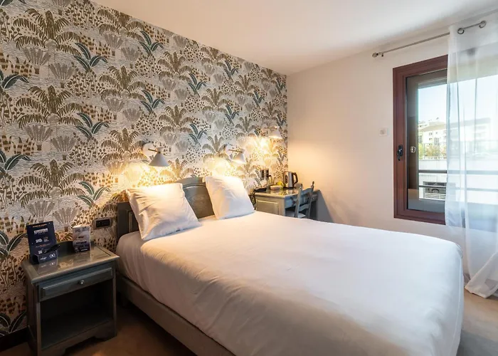 Contact Hotel Des Deux Moulins Limoges, Proche De La Gare