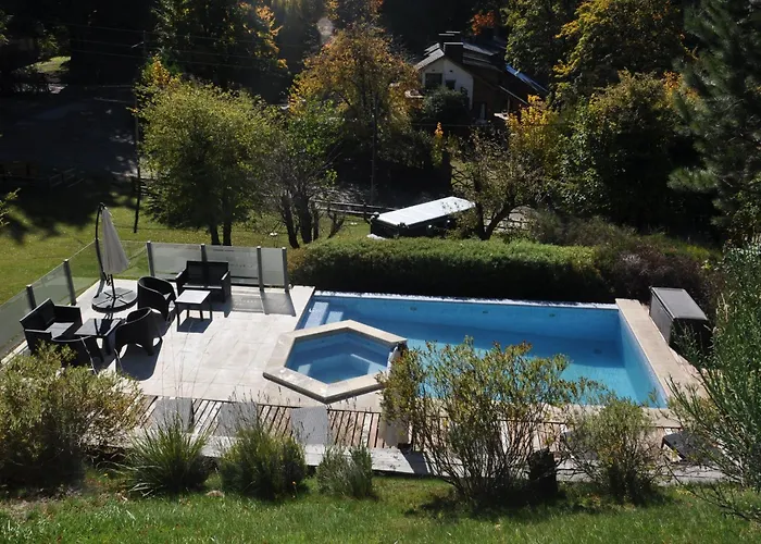Hotels in Villa La Angostura