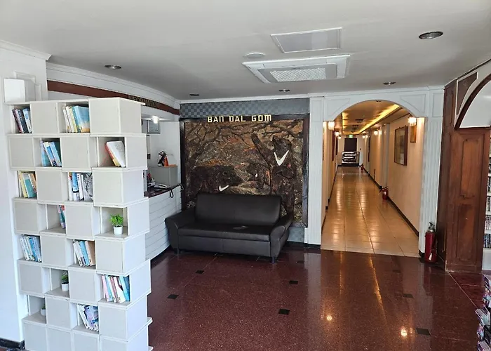 Bandal Book & Stay