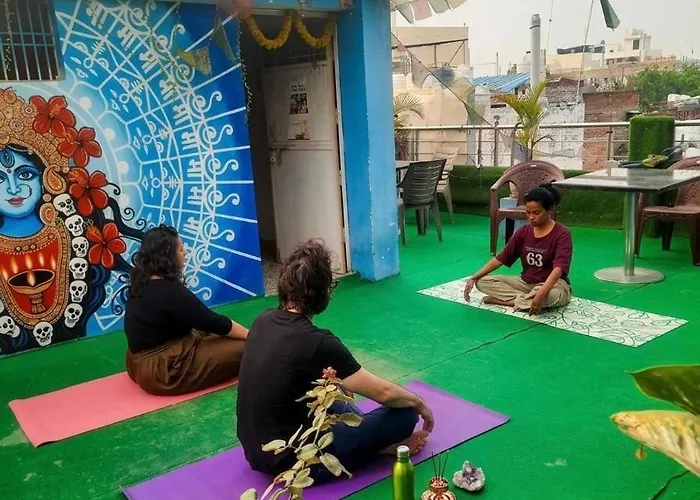 Gully Ghar