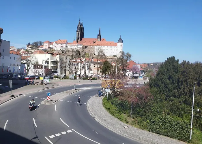 Hostel Meissen Old Town Bridge