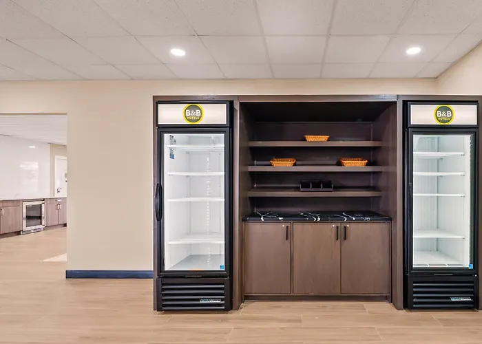B&B Hotel Jacksonville Airport - Newly Renovated!