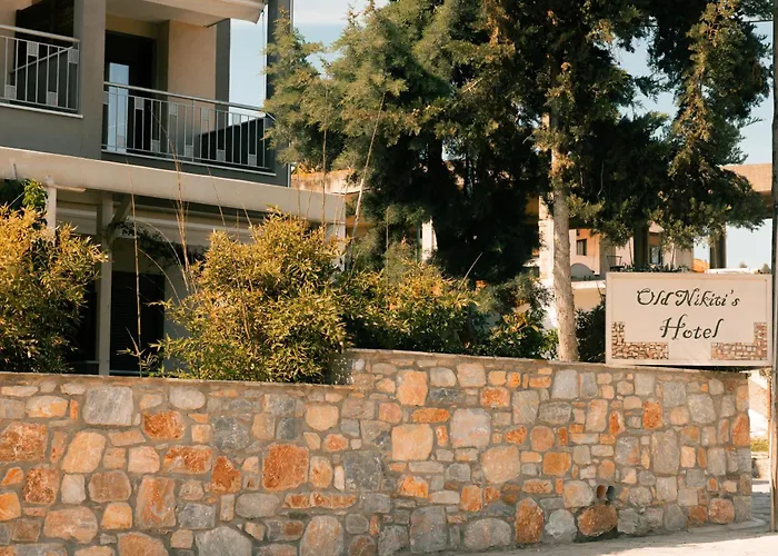 Old Nikiti'S Hotel