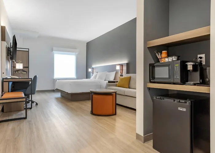 Newark City Center Hotels