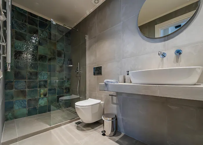 Iridium Old Town Luxury Suites