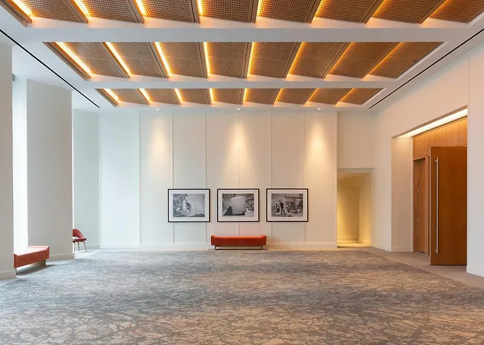 Virginia Guesthouse Hotel