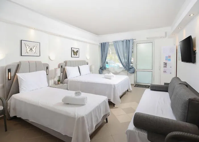 Billy'S Luxury Suites In Kriopigi