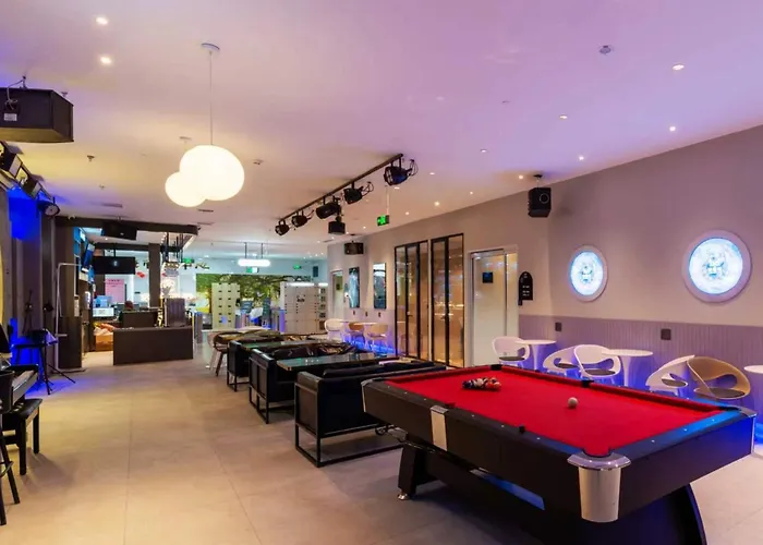 Carefree Bear Youth Hostel-Beijing South Railway Metro-Near Tiananmen Square,The Forbidden City,And The Temple Of Heaven-Provide Registration Services For Sightseeing Reservations