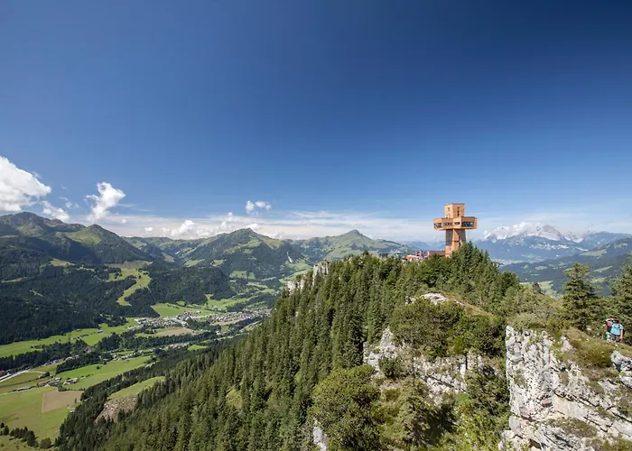 Hotel Tiroler Adler - Bed And Breakfast