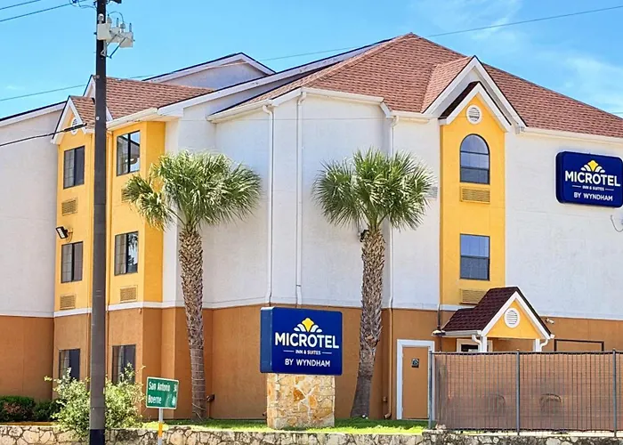 New Braunfels Hotels