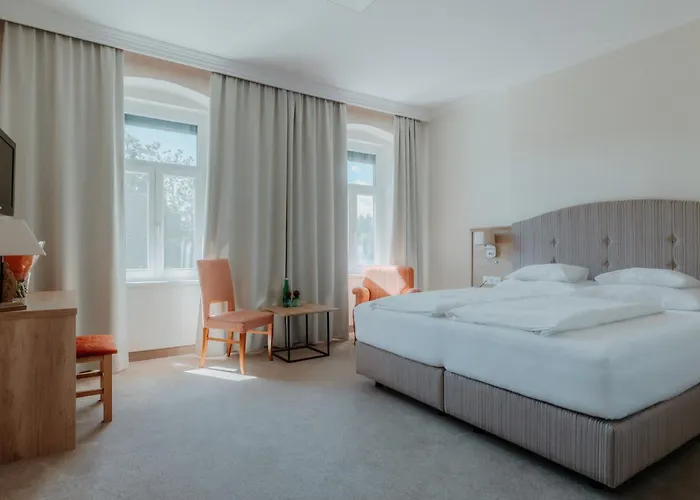 Inselhotel Faakersee