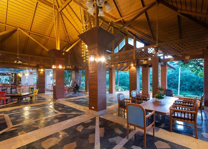 โรงแรมเขาใหญ่ฟ้าใส Khaoyai Fahsai Hotel