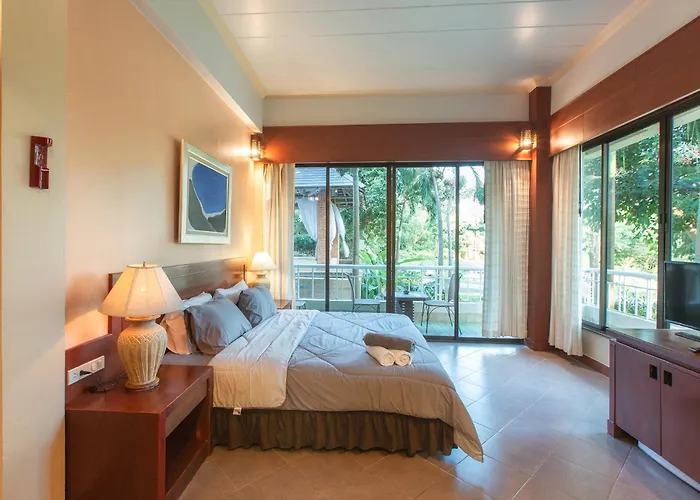 โรงแรมเขาใหญ่ฟ้าใส Khaoyai Fahsai Hotel