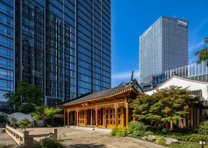 苏州山塘街华贸姑苏里酒店公寓