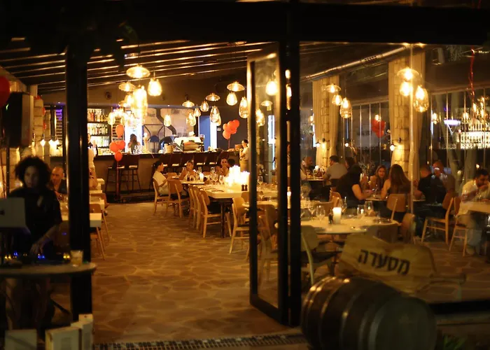 פינה בראש מלונאות ותיירות