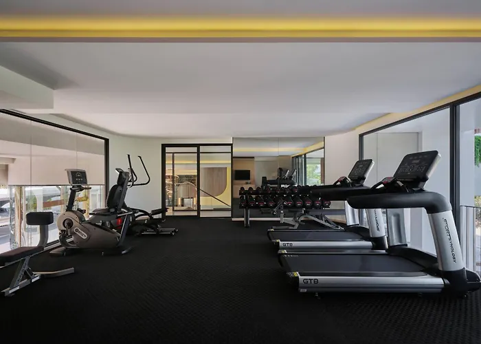 Phetara Hotel Mahachai By Pcl
