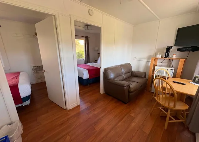 Motel Au Fleuve D'Argent