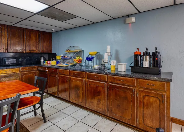 Executive Inn & Suites