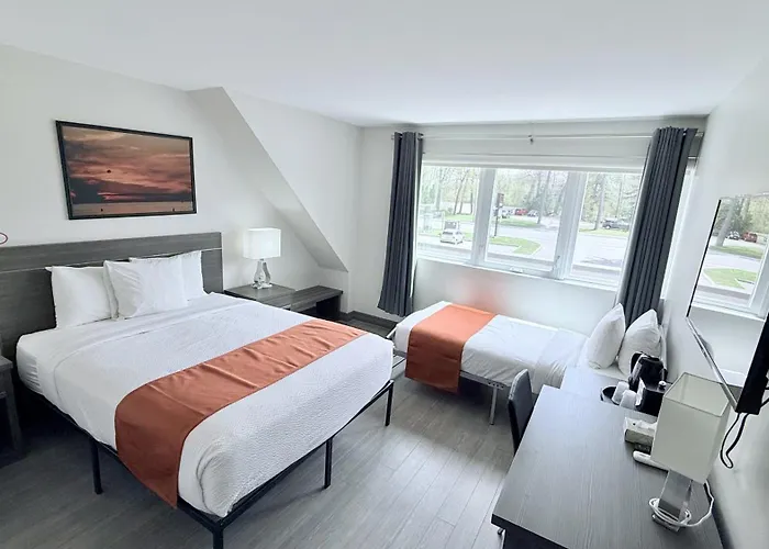 Amber Hotel