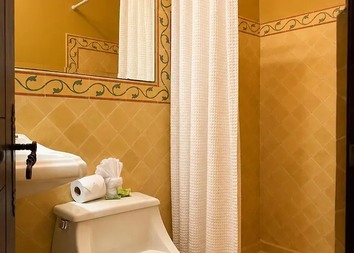 Hotel 1915 Inn & Suites