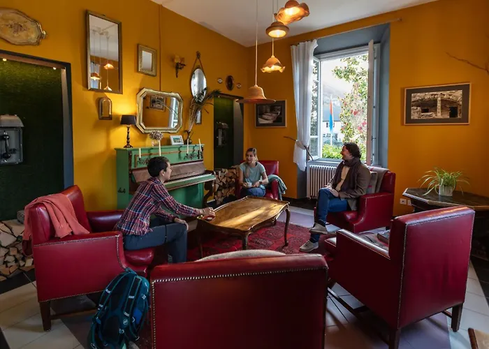 Wild Valley Hostel - Villa Edera
