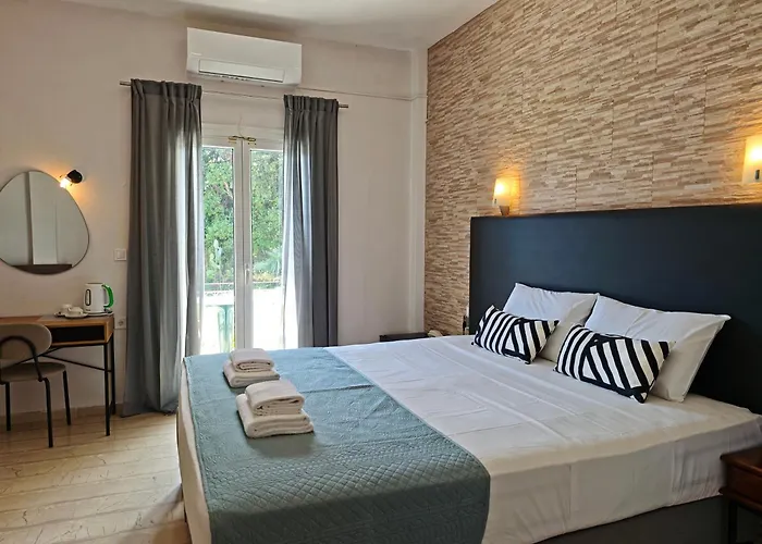 Tina Hotel - Adult Friendly