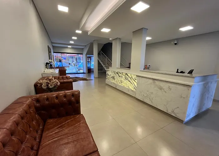 Rosa'S Hotel