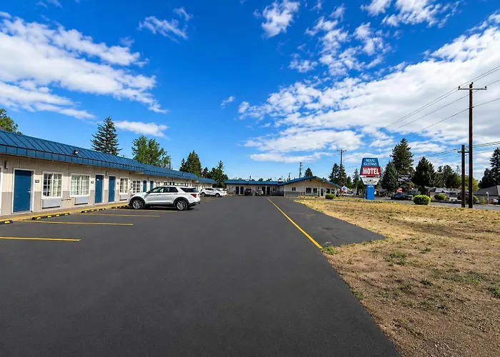 Royal Gateway Motel
