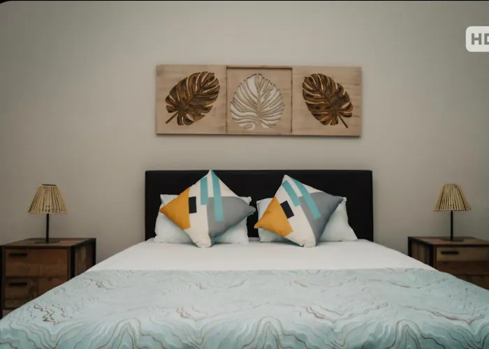 Daisy Hotel