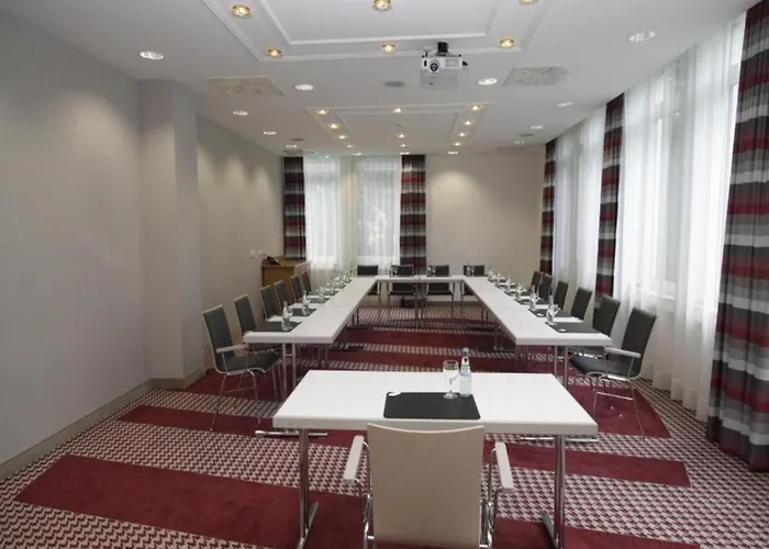 Sunday Hotel Frankfurt Airport - Neu-Isenburg