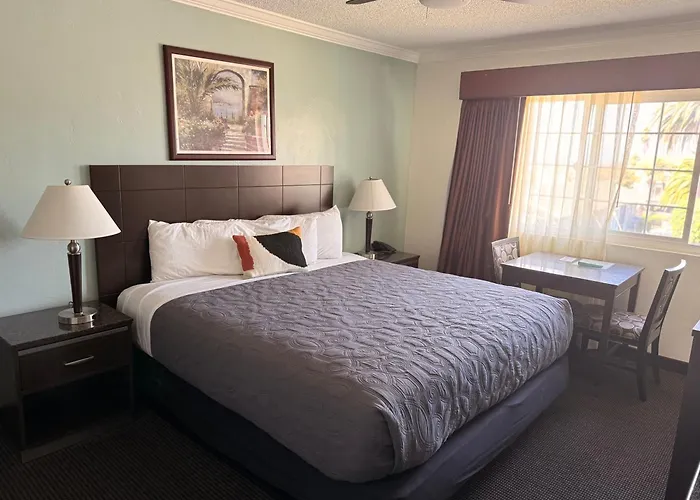 Morro Crest Inn