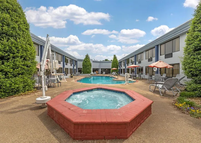 Best Western Plus Madison-Huntsville Hotel