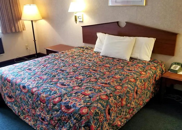 Keystone Boardwalk Inn And Suites